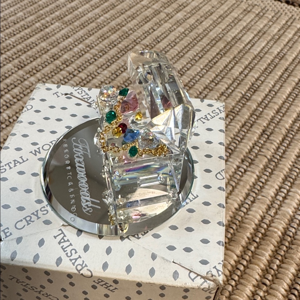 Vintage Rare Crystal World Treasure Chest 1995 - Picture 5 of 15